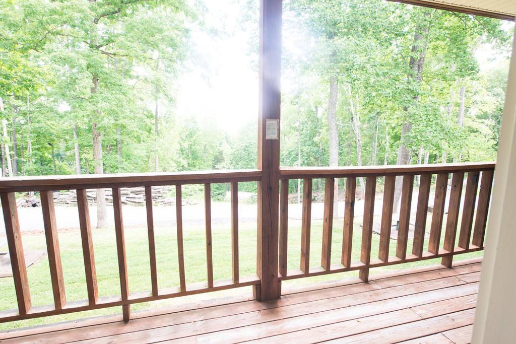 Timber Pointe Resort Jamestown Kültér fotó